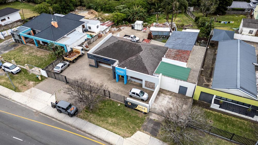 Aerial view of Bonza Bay Road entrance to property