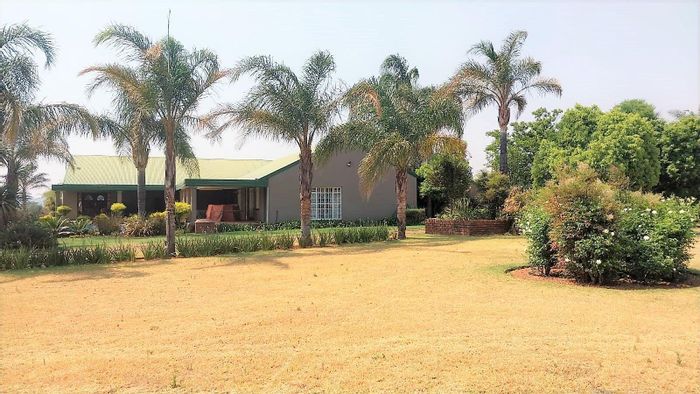 Property #2070353, Small Holding for sale in Mooikloof