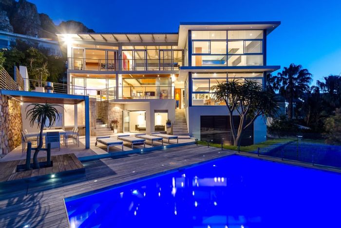 Camps Bay House For Sale: Pool, ocean views, and spacious outdoor living.