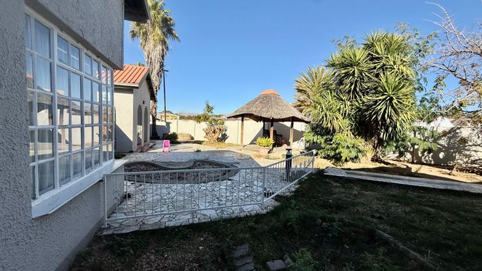 Hochlandpark House For Sale: 5 beds, 3 baths, flat, lapa, double garage.