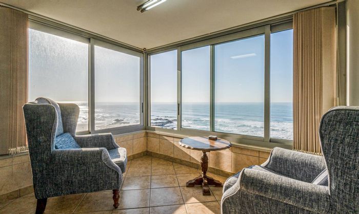 Beachfront apartment in Amanzimtoti for sale, secure block, holiday letting allowed.
