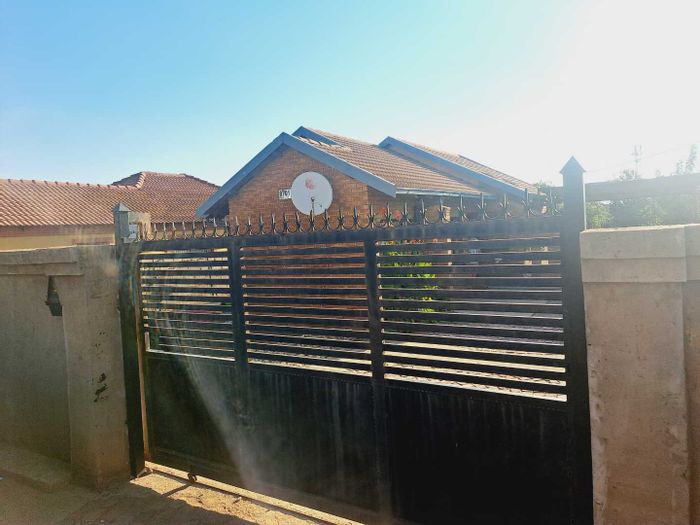 Property #2249305, House for sale in Mamelodi Gardens