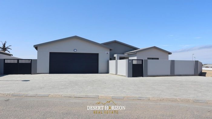 Property #2197309, House for sale in Swakopmund Ext 15