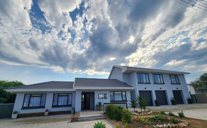 Property #2404676, House For Sale in Fraaiuitsig