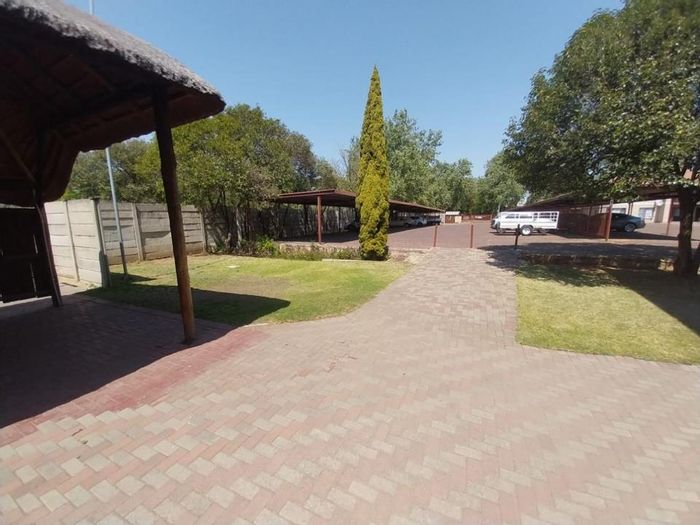 Property #2093109, Apartment for sale in Vaalpark