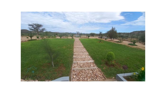For Sale: Small Holding in Omeya Golf Estate with pool, solar system, and garden.