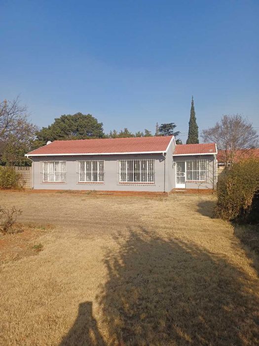 Property #2176698, House for sale in Germiston Central