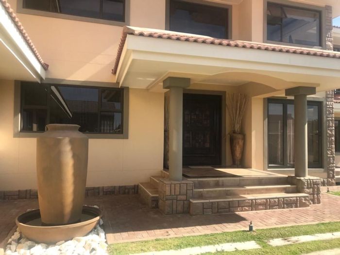 Stunning 4 Bedroom House for Sale in Vogelstrand, Swakopmund