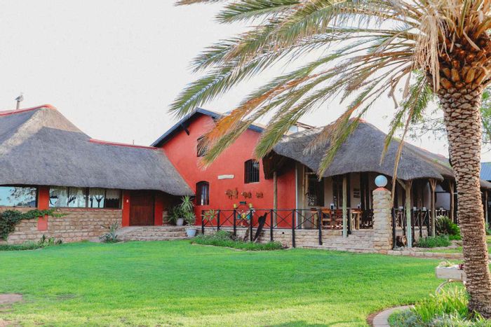 Lodge for sale in Gobabis Central: 14 guest rooms, bar, pool, conference facilities.