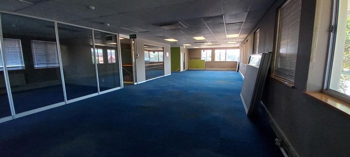 Office To Rent in Mill Park: 750sqm, backup power, 24-hour security, flexible layout.