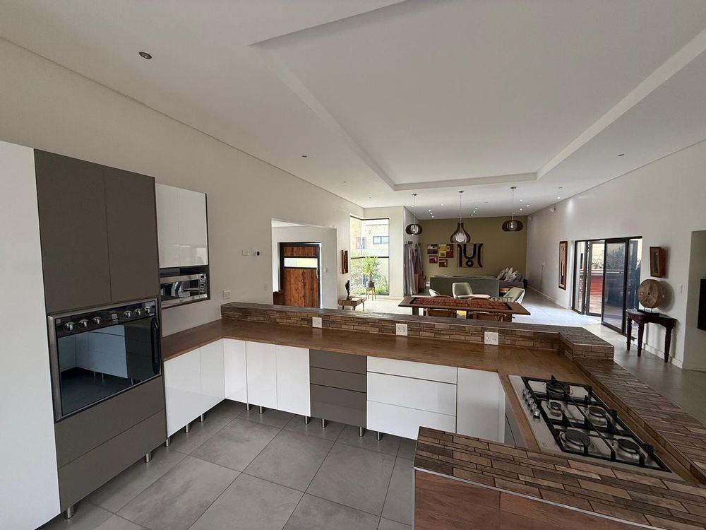 view of open plan kitchen