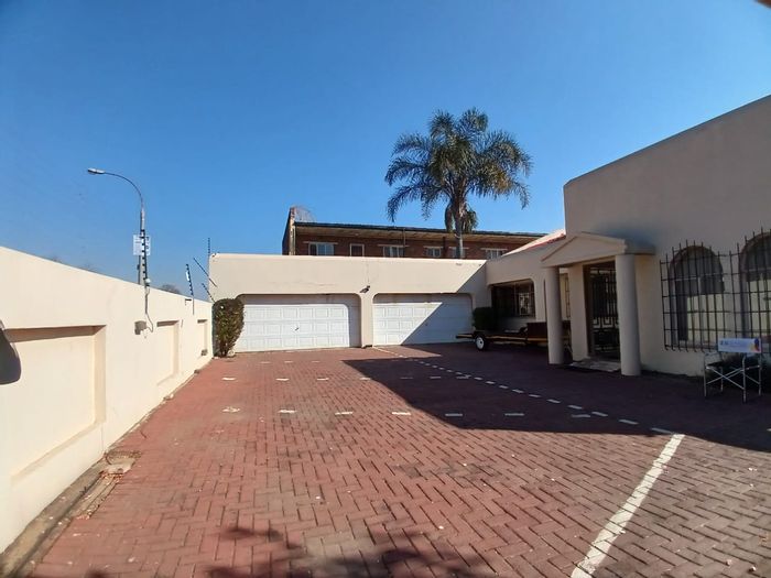 Property #2176244, Guest House for sale in Kempton Park