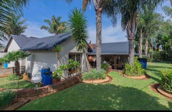 House For Sale in Van Riebeeck Park: Spacious living, secure garden, staff quarters.