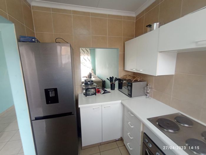Property #2171931, Apartment rental monthly in Buccleuch