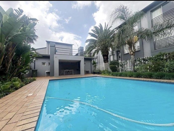For Sale: Apartment in Verwoerdpark with pool, gardens, and 24-hour security.