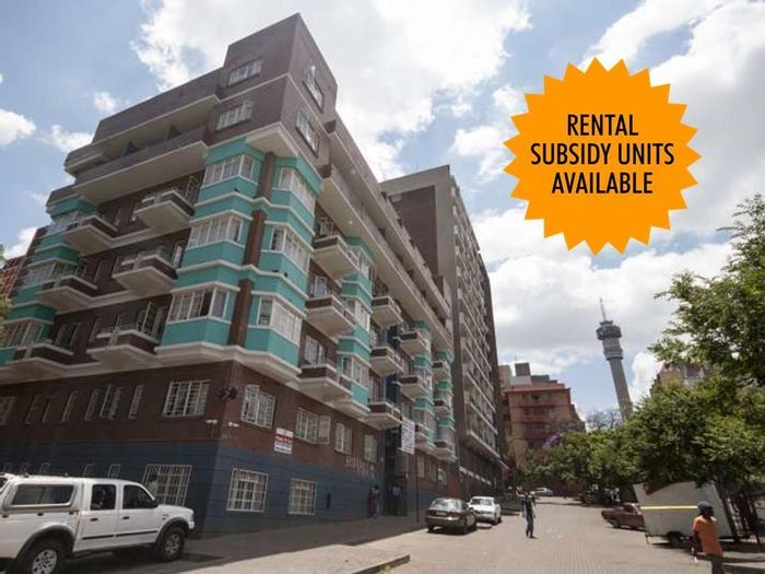 Hillbrow Apartment To Rent: 1-bedroom, crèche, playground, 24-hour security, near amenities.
