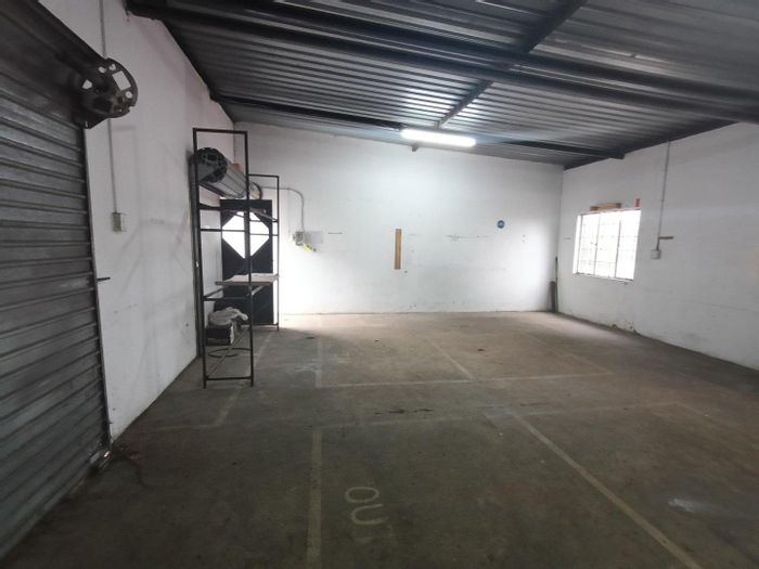 Industrial space to rent in Pinetown Central with roller shutter and parking.