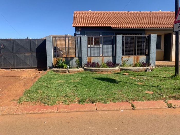 Lufhereng House For Sale: 2 Bedrooms, large yard, close to shopping and transport.