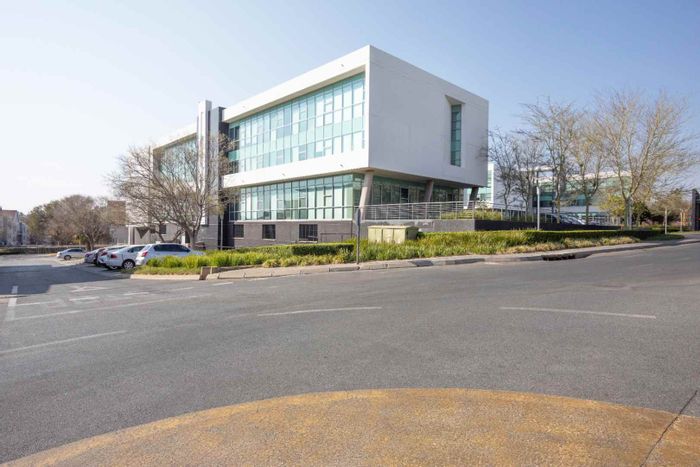 Affordable, Sustainable Office Space for Rent in Fourways Design Quarter - Enquire Now!