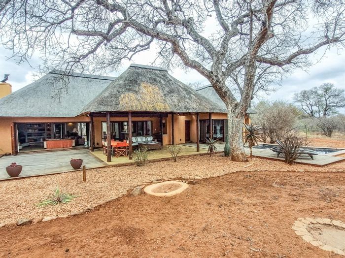 For Sale: House in Khaya Ndlovu with pool, boma, and game reserve access.