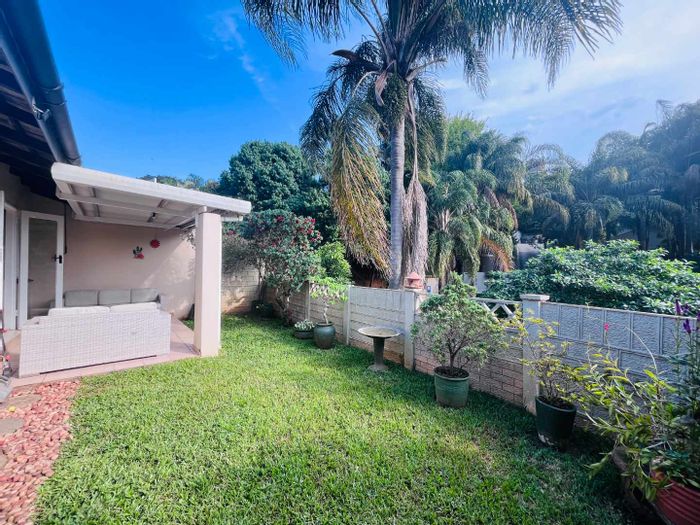 For Sale: Glen Anil Townhouse, 3 beds, pet-friendly, secure complex, easy access.