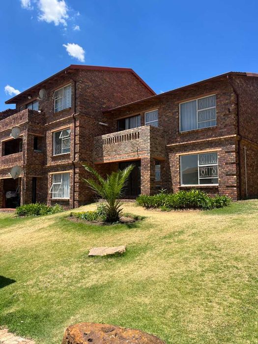 Property #2196325, Apartment for sale in Buccleuch