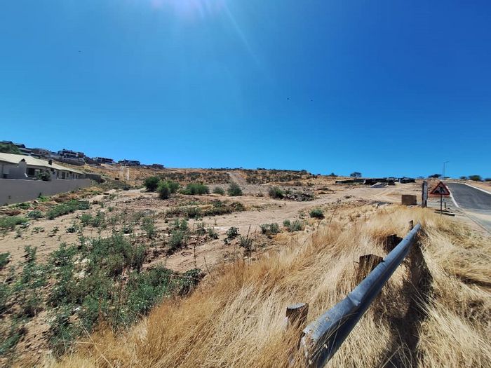 Property #2429696, Vacant Land Residential For Sale in Kleine Kuppe