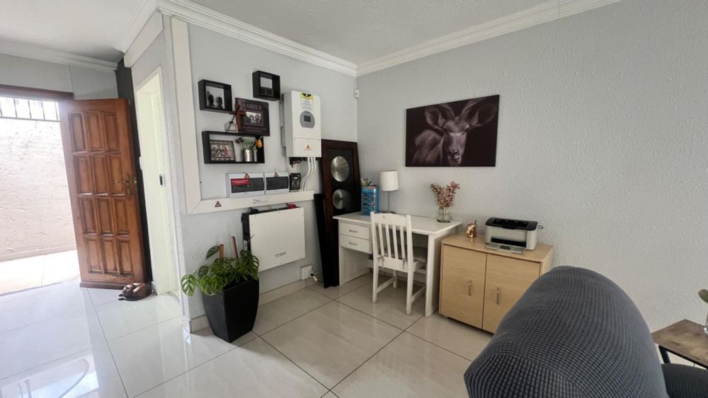 Lounge /dinning room