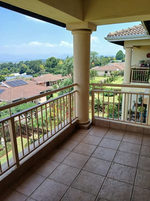 Eagle Ridge Estate Apartment For Sale: One-bedroom, parking, scenic views, near amenities.