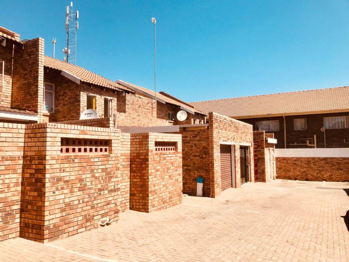 3-Bedroom Apartment For Sale in Polokwane Central, near shops and schools.