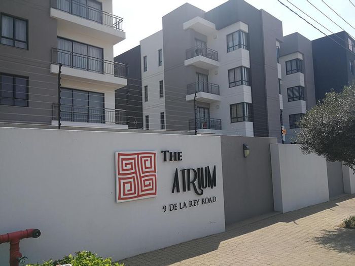 Rivonia Apartment To Rent: 1 Bed, secure estate, balcony, close to amenities.