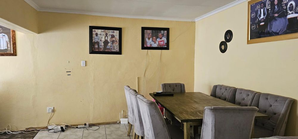 Open plan dining room