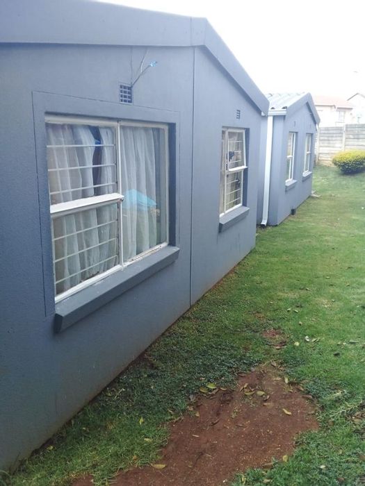 Property #2214265, Townhouse for sale in Naturena
