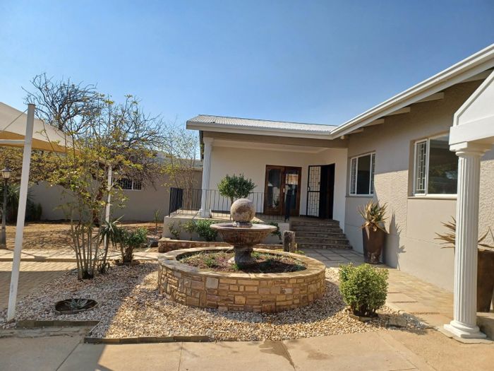 Windhoek Central House for Sale: Versatile Living Spaces with Investment Potential!