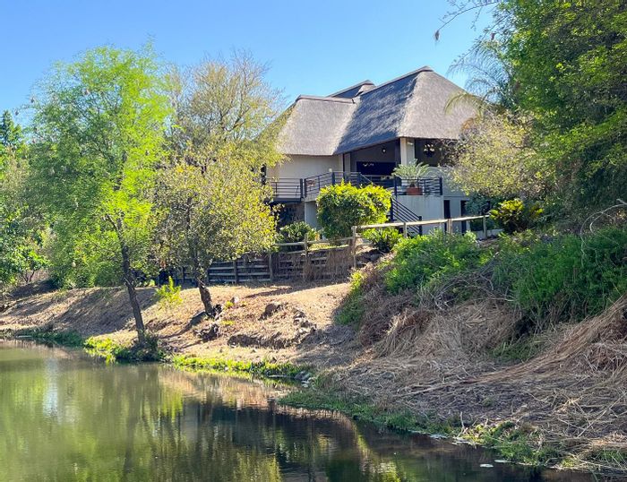 For Sale: House in Blyde Wildlife Estate with pool, gym, and scenic views.