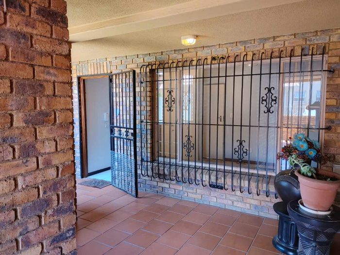 Property #2199693, Townhouse for sale in Alberton