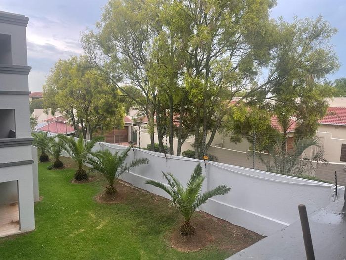 Property #2238110, Apartment for sale in Sunninghill