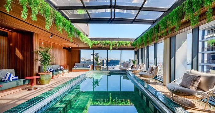 1-Bedroom Apartment To Rent in Cape Town City Centre with Utilities Included.