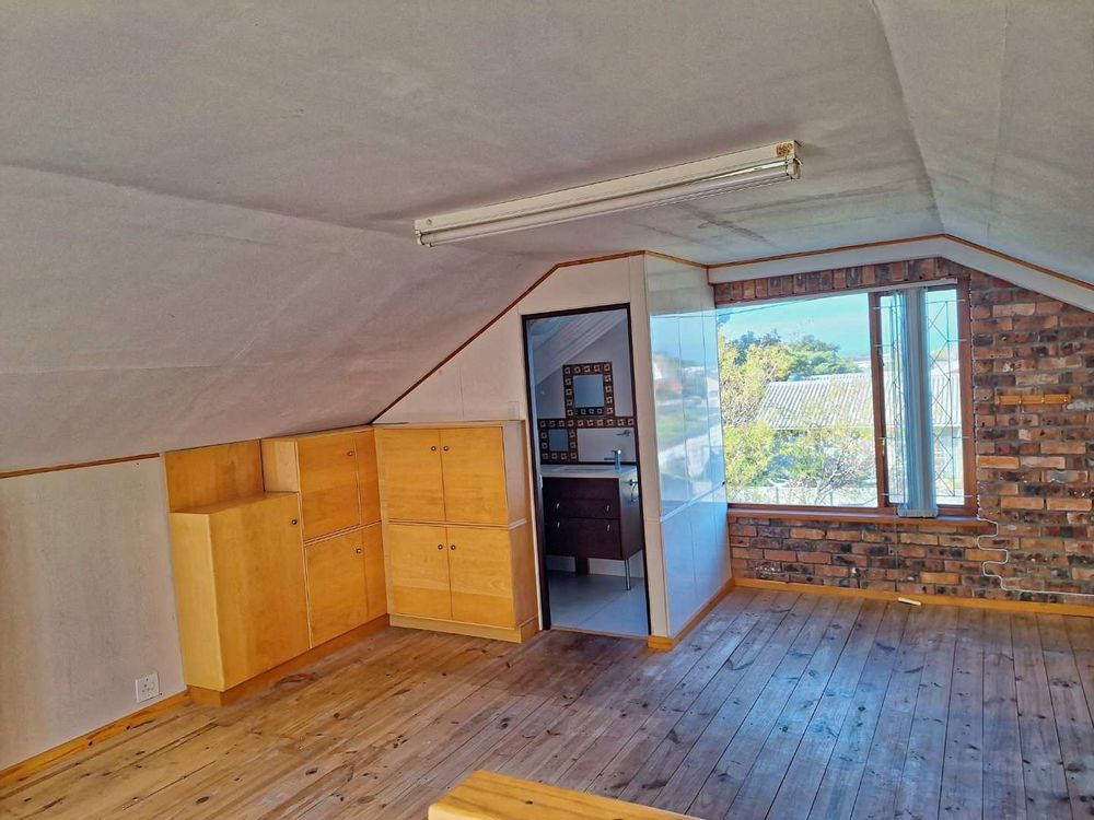 Large loft with guest toilet