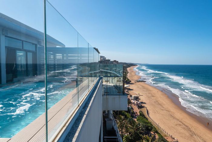 For Sale: Apartment in Umhlanga Rocks Central with ocean views, gym, and private elevator.
