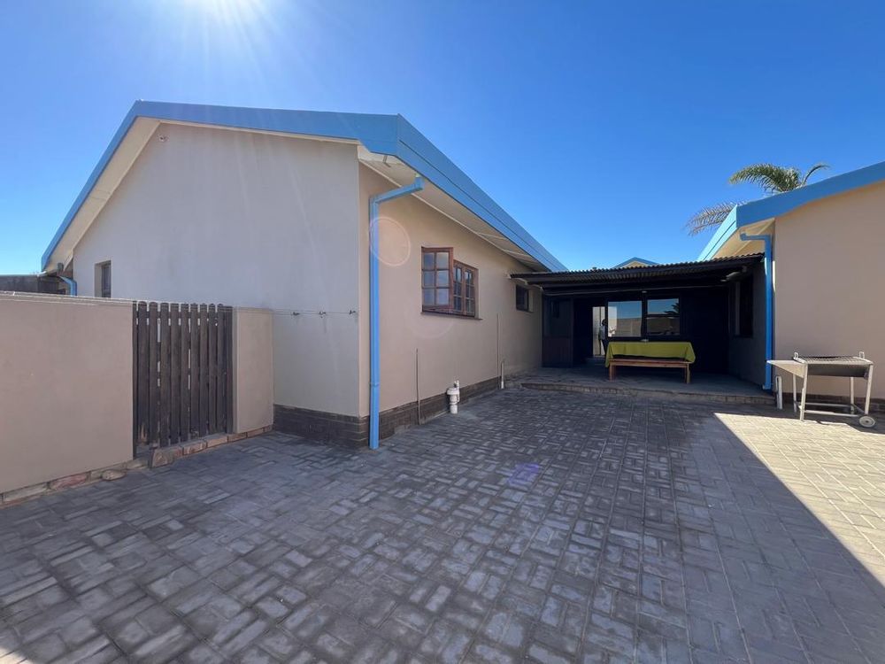 Front view of the flat