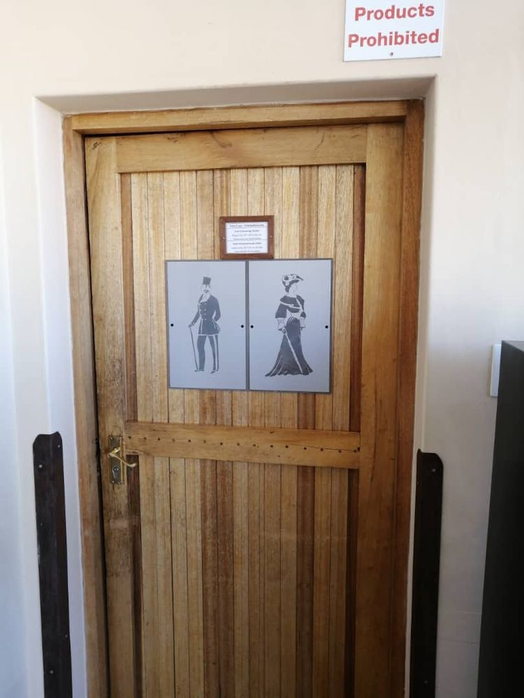 BAHNHOF HOTEL OUTSIDE SEATING AREA - STOEP BATHROOM WHEEL CHAIR FRIENDLY