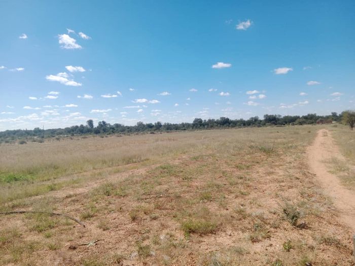 Farm for Sale in Gobabis Central: 6-bedroom home, fertile land, solar system.