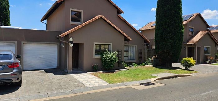 Property #2205387, Cluster for sale in Kleinfontein
