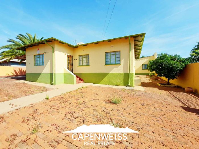 Property #2151652, House for sale in Windhoek North