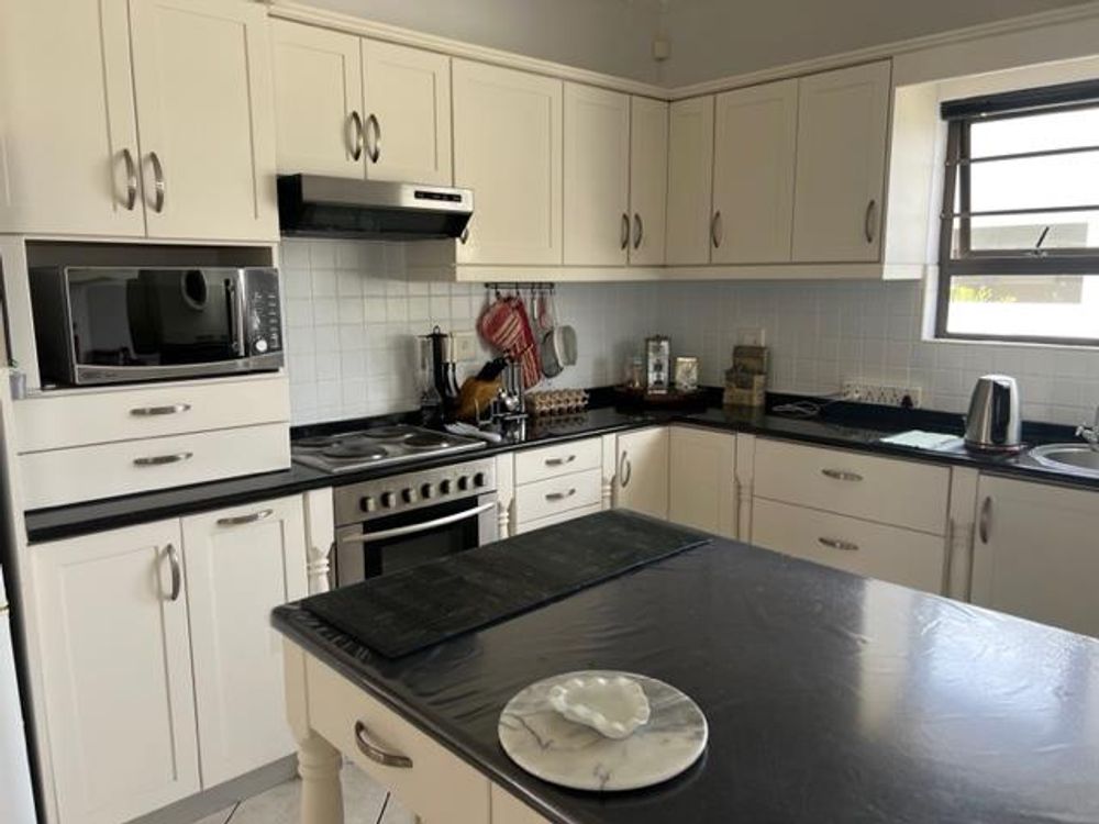 Main house - kitchen