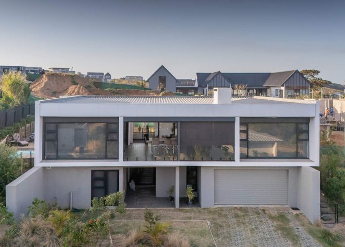 Stunning 4-Bedroom Home in Zululami Coastal Estate - No Transfer Duty!