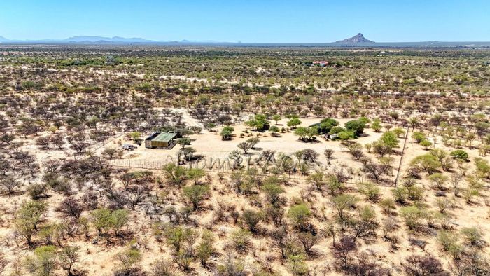 Omaruru Central Small Holding with Safari Tent, Solar Power, and Wildlife Views