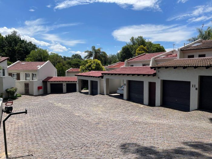 Bryanston Townhouse For Sale: 3 Bedrooms, garden, pool, secure complex, ideal location.