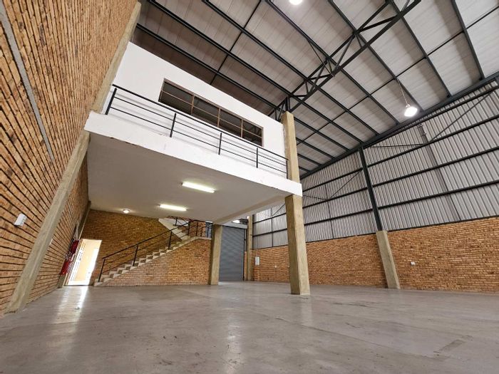 Lanseria Industrial Unit To Rent: 315m2 with office, security, and ample parking.